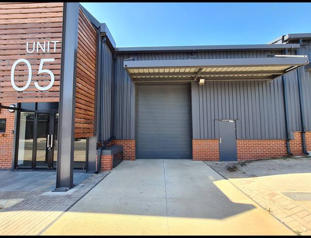 877M² WAREHOUSE TO LET IN RIVERSANDS